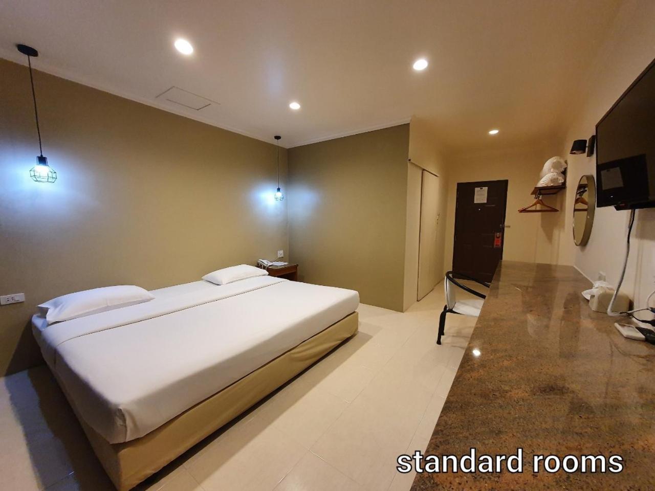 Hotel Rattana View Phitsanulok Exterior foto