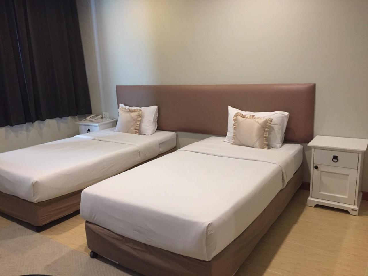 Hotel Rattana View Phitsanulok Exterior foto